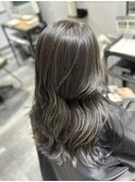 グレージュ/細めコントラストハイライト/ロング/髪質改善