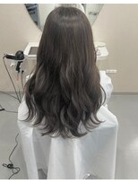 リノ(Lino) 暗めカラー/ゆるふわ/グレージュ/ブリーチ無し