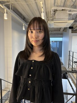 ヌープヘアーアイス(NUUP.hair ici) 小顔似合わせカットオリーブベージュ透明感艶感カラーレイヤー
