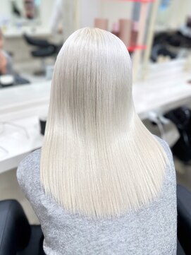 シアター 福岡天神(THEATER) ホワイト