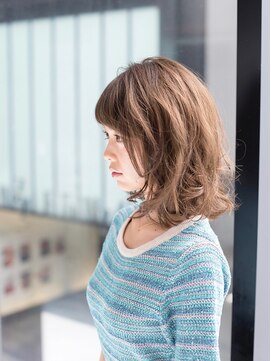 アフロディーテ ギンザ 秋葉原店(APHRODITE GINZA) 外ハネボブ/セクションカラー/ペールベージュ/秋葉原