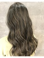 オリ(‘Oli)&nbsp;オリーブベージュ/ハイライト