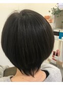 ショートボブ