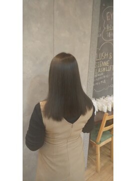 ブロッサム 東中野店 20代30代寒色系カラーシースルーバンク艶感ストレート透明感