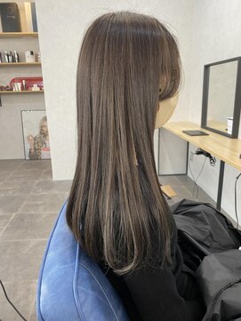 エル オオサカ 心斎橋店(L. OSAKA) ラベンダースモークレイヤーカット_チョコレート_Y84