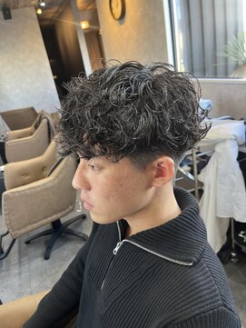 フリー(FREE) スパイラルパーマ/波巻き/マッシュパーマ/ウルフ/ハイライト