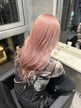 アンダーバーホワイト 栄店(_WHITE) ピンク×ブラック