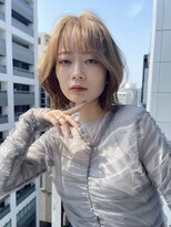 イヴォークトーキョーオーサカ(EVOKE TOKYO osaka)&nbsp;くびれミディアム 可愛い簡単セット 似合わせカット 小顔 カラー