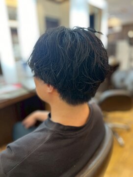 ヴァンカウンシル 清須店(VANCOUNCIL) 黒髪でも重く見せない、爽やかニュアンスパーマ/メンズカット