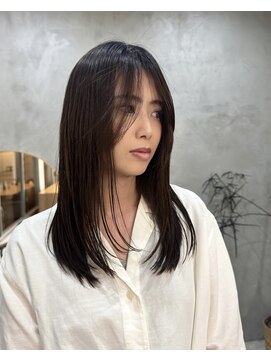 ヌール(Nuru) ミディアムローレイヤー