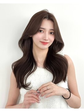 アマトウキョウスマートサロン(AMA TOKYO×Smart Salon) 韓国ヘア レイヤー 顔まわり