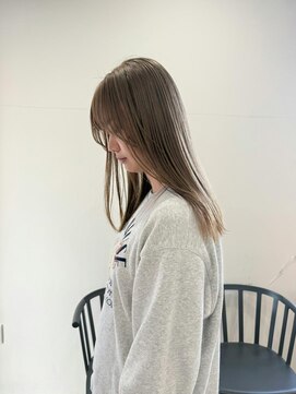 ヒュー(HUE) ベージュ/全頭ブリーチ