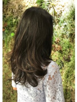 ヘアメイク アンティ シャンドラ縮毛矯正＋HUEグロス♪