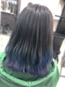 トゥエンティーフォー(24) 毛先イメチェン！周りと被らない個性派・裾カラー