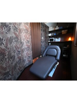 1人サロンならではの癒し空間をご提供。肌・髪・頭皮の素材美を整えて、いつまでも美しさを保ちましょう！