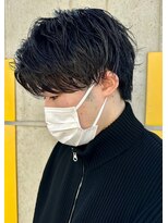 ニアウ 太田店(Niau)&nbsp;センターパートツイストスパイラルパーマメンズ波巻きパーマ