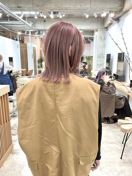 カシェル(cashel kishaba) ぱつっとウルフ×ピンクベージュ