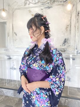 カムジーヘッドカミノウラ(COMEGHEAD KAMINOURA) ヘアアレンジ