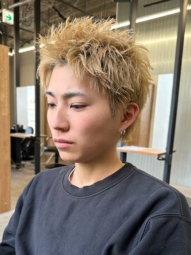 エルマーク 梅田(L-MARK) アップバングツーブロックダブルカラーブリーチメッシュ