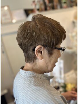 エマニエル(emanuel) 大人上品ショートレイヤー