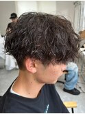 緩め波巻きスパイラルパーマシャドウパーマメンズマッシュウルフ