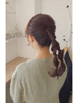 トパーズ(topaz)&nbsp;ポニーテールアレンジ
