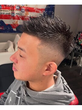 サンアンドマーリィズバーバー 駅前店(SON&MARLEY'S BAR BER) フェザーアップ/スキンフェード/本厚木