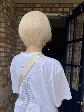 ココロヘアー マド(Cocolo hair MADO) やわらかブロンド