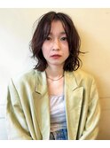 ニュアンスゆるめパーマ風ミディアムレイヤー