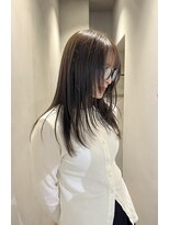 ロエ 平尾山荘(loe)&nbsp;オリーブベージュ×レイヤースタイル