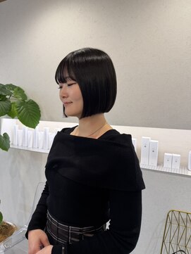 ウタリ(utari) ワンカール仕上げで可愛く【難波 桜川/似合わせカット】