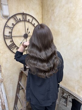 ウル(Uru) オリーブグレージュ