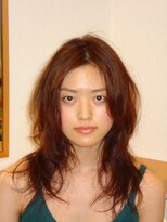 アジュール(AZUR)&nbsp;ふわりとゆれる毛先がナチュラルな女らしさを表現