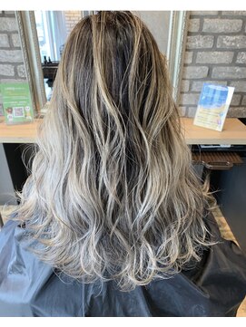 ラビマーニ(Labimani) バレイヤージュ