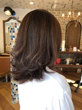 ボルジー マリナ店(Vollzie) くすみカラー 大人かわいい 似合わせ