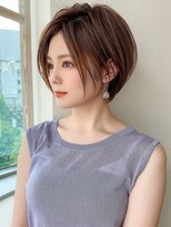 大人かわいいひし形シルエット ショコラグレージュ 外ハネ 小顔
