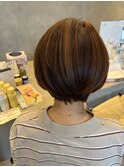 大人っぽい立体感丸みショート オレンジハイライトカラー