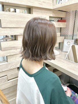テテ(TETE) ボブ/切りっぱなしボブ/ベージュ/ブリーチなし