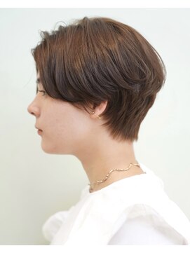 ビュートリアム265(BEAUTRIUM 265) 【後頭部ふんわり】大人ハンサムショート