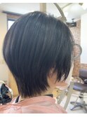 大人マッシュ/ショートレイヤー/流しバング/襟足重め