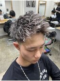 【TAKASHI】ホワイトハイライトツイストジェットモヒカン