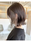 グレージュイヤリングカラー/くびれボブ