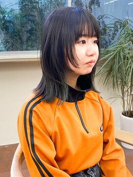 パークレーン アイス イヴェン(park lane ICI yeven) 顔まわりレイヤー　オリーブカラー　ウルフカット/rena