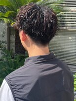 ナカオコアフュール(NAKAO COIFFURE)&nbsp;波巻きパーマ　ツーブロックマッシュ　束感スタイリング