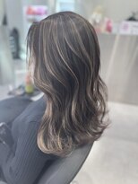 アルドーレフィエロ シンサイバシ(Ardore fiero shinsaibashi) コントラスト極ハイライト☆グレーベージュ