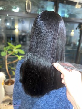 ジル アンク(Jill ankh) 《Jillankh姫路駅前》ダークグレージュ　ダブルカラー　髪質改善