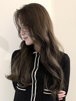 ライン(LINE)&nbsp;オリーブグレージュ/レイヤーカット