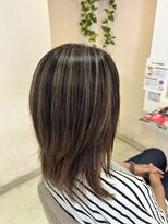 ギヴ 玉造店(Give) バレイヤージュ風ハイライト