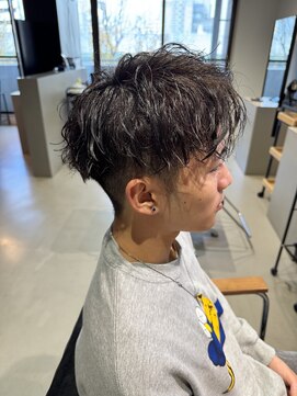 イズ(iss) ツイストスパイラルパーマ