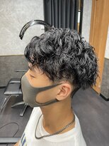 レベル 葛西店(LEVEL)&nbsp;スパイラルパーマ センターパート マッシュ メンズカット/葛西